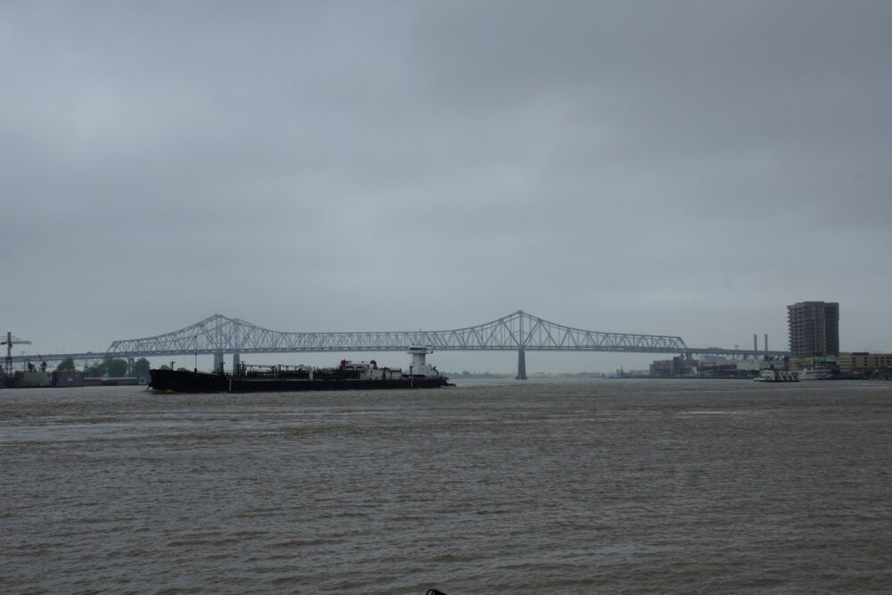 Le Mississippi quand il fait gris, c'est pas joli-joli !