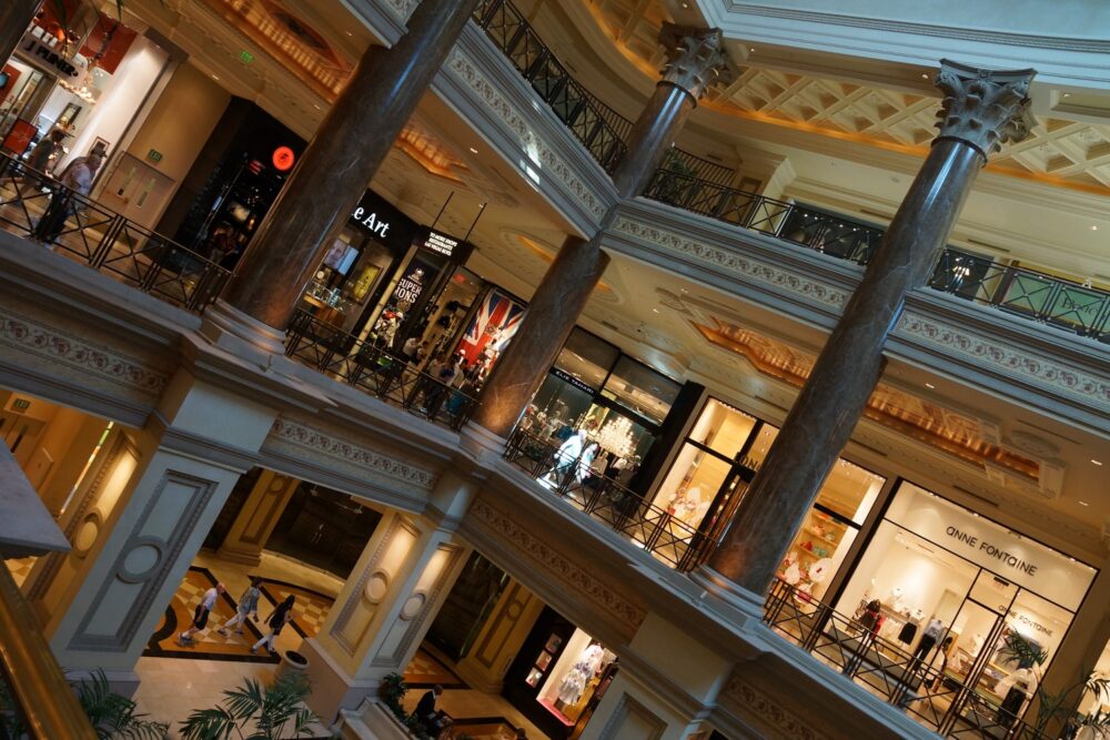Le centre commercial "The Forum Shop" rattaché au Caesars Palace
