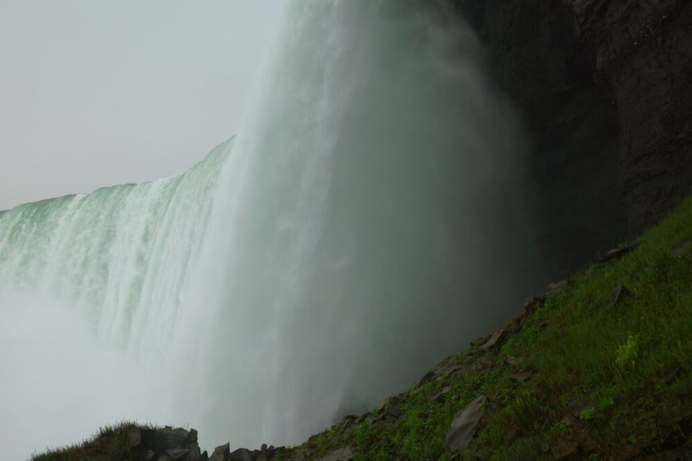 Vous serez très près de la cascade...